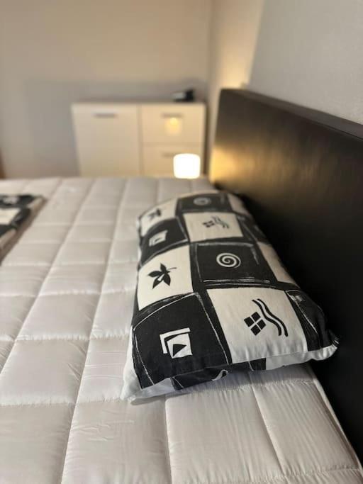 Gemuetliche 2 Zimmer Wohnung Bad Hersfeld Exteriér fotografie