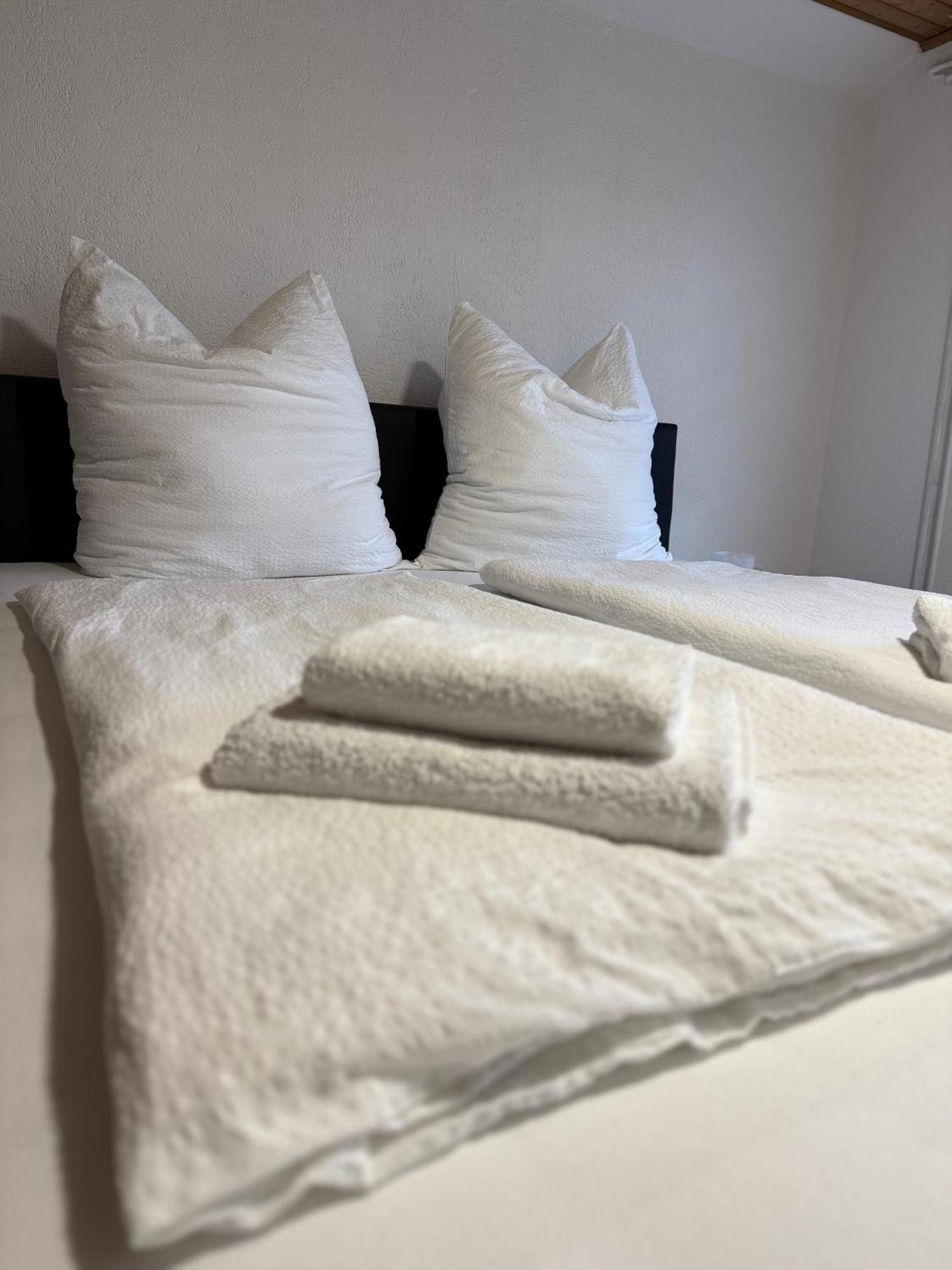 Gemuetliche 2 Zimmer Wohnung Bad Hersfeld Exteriér fotografie